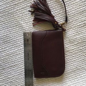 FRYE Paige Leather Wristlet Wallet